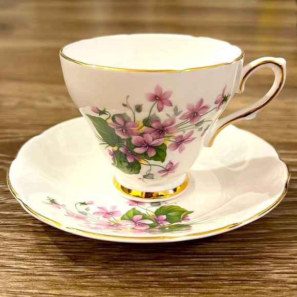 Vintage Other - Vintage Royal Sutherland made in Staffordshire fine bone china teacup and saucer